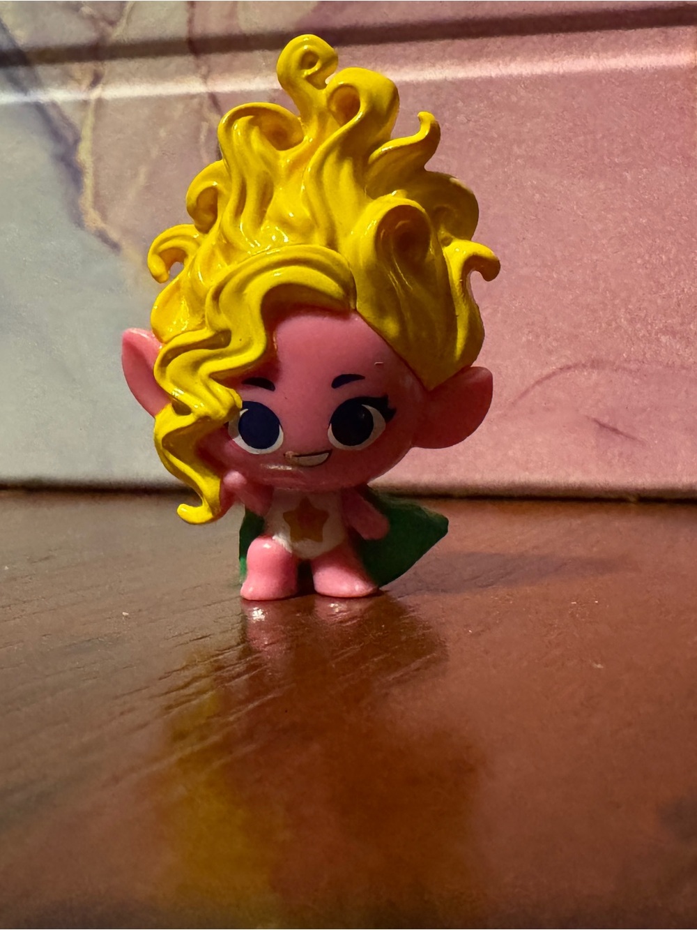 Trolls Mini 1 Inch Figures, Set of 4 - Yellow & Pink Hair Pocket Toys - Picture 4 of 7